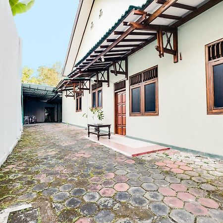 Spot On 92068 Pudja Kesuma Homestay Syariah Yogyakarta Luaran gambar