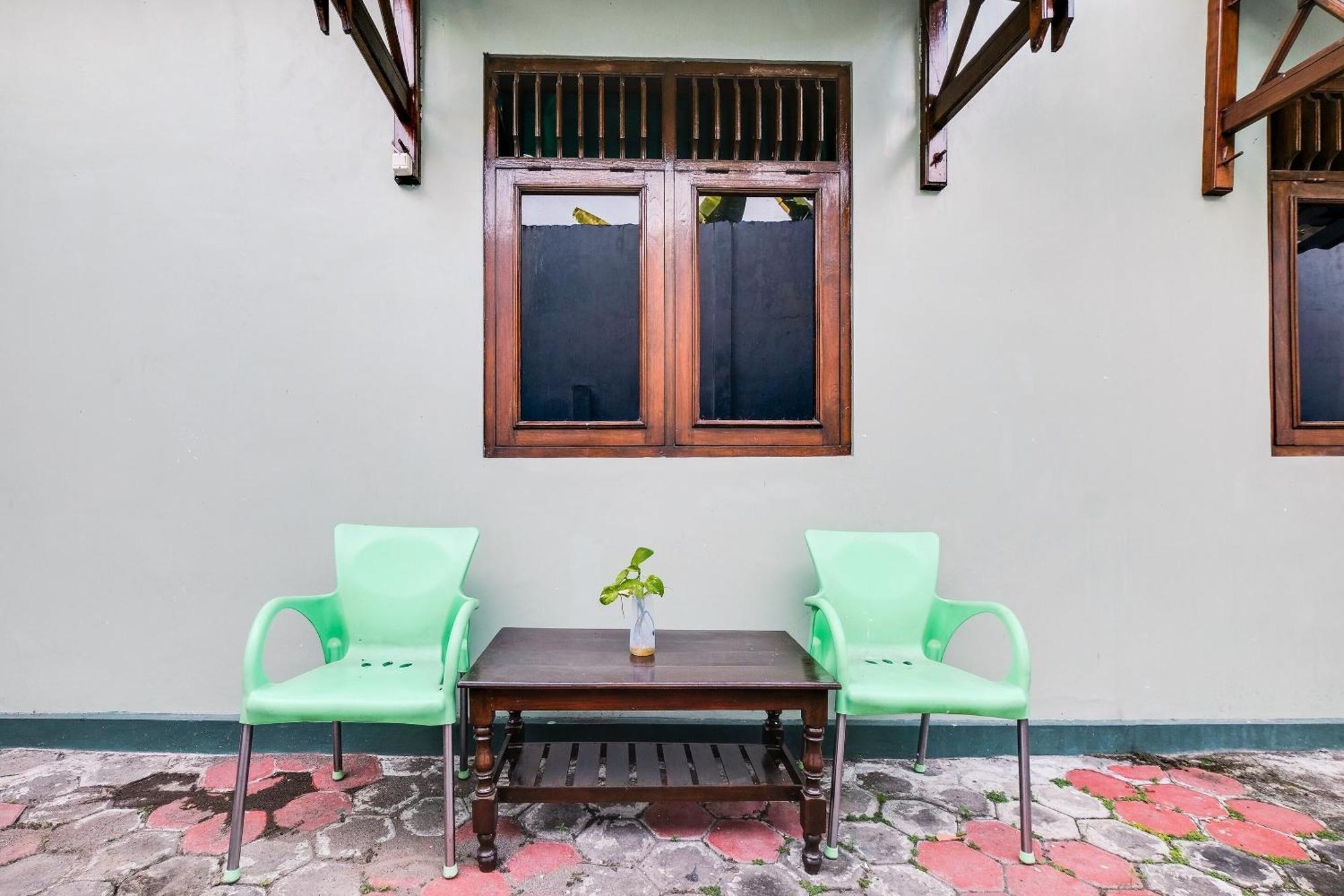 Spot On 92068 Pudja Kesuma Homestay Syariah Yogyakarta Luaran gambar