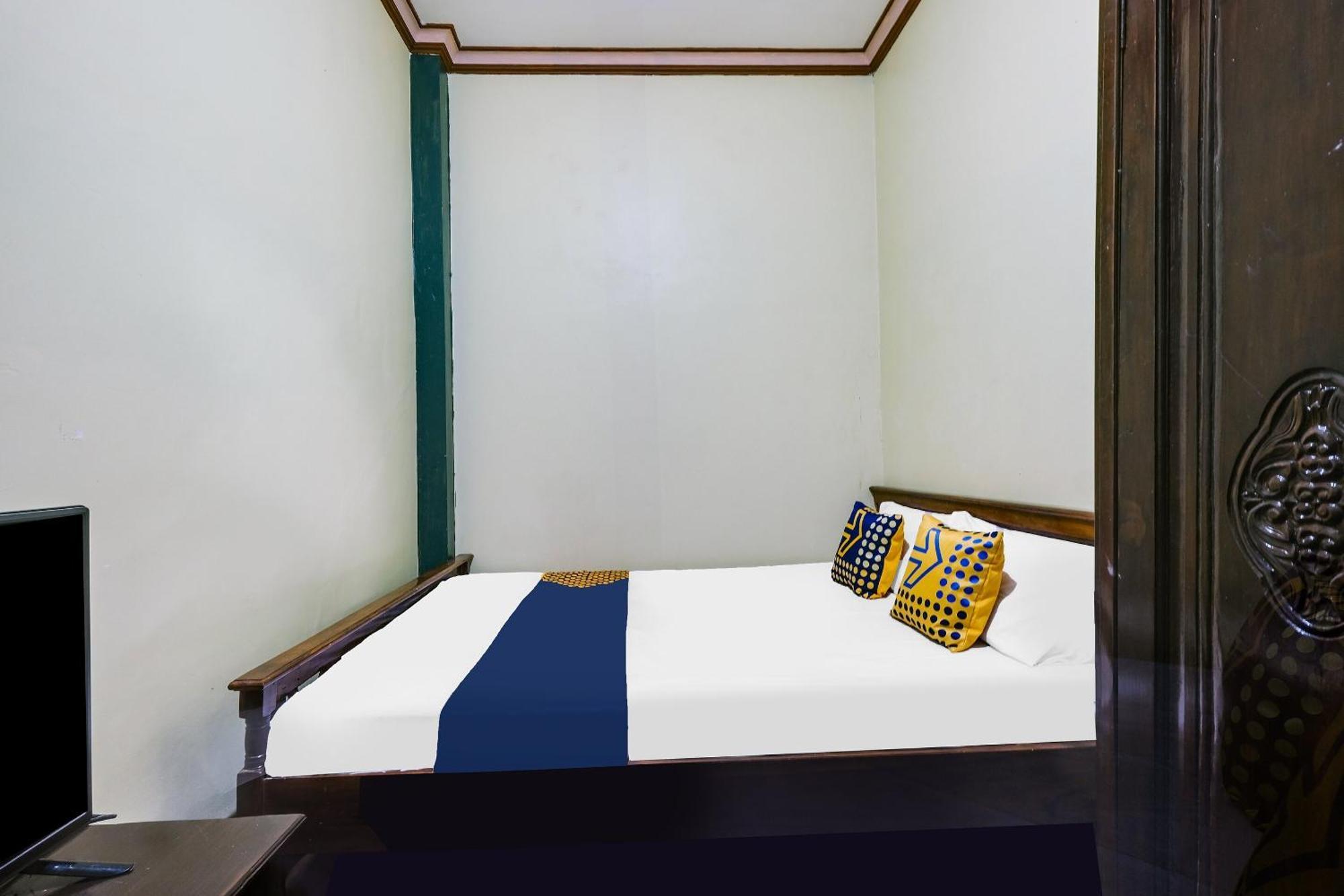 Spot On 92068 Pudja Kesuma Homestay Syariah Yogyakarta Luaran gambar