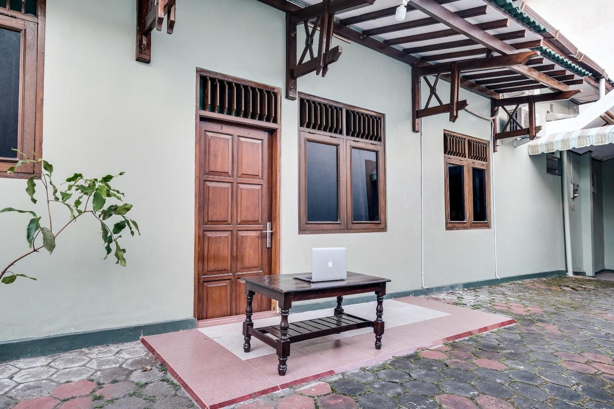 Spot On 92068 Pudja Kesuma Homestay Syariah Yogyakarta Luaran gambar